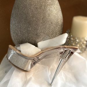 REVOL Shoes Women's Platform Sandal